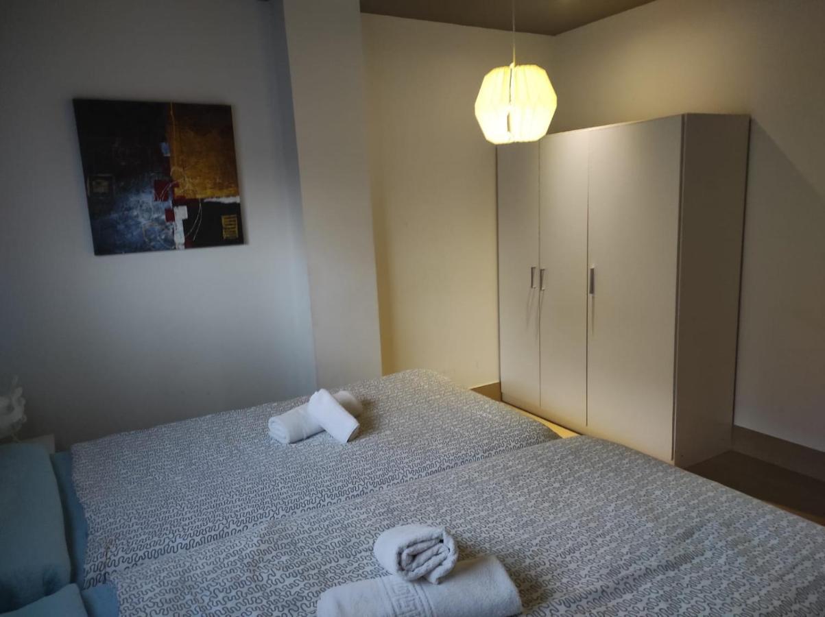 Apartamentos 16:9 Suites Almeria Luaran gambar