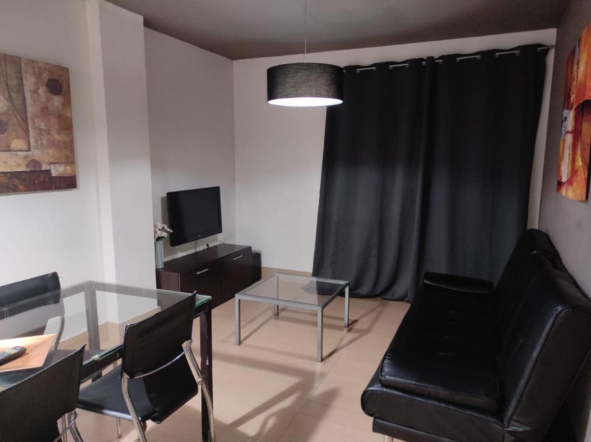 Apartamentos 16:9 Suites Almeria Luaran gambar